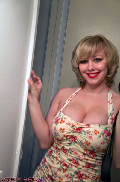 Голые красивые жёны имеют большие натуральные сиськи 5 фотка
