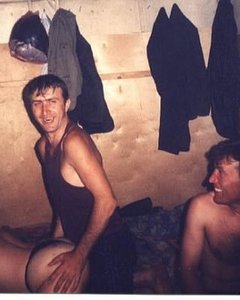 Секс втроём в селе это норма для рабочих девах