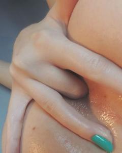 Домашняя мастурбация девушек крупным планом